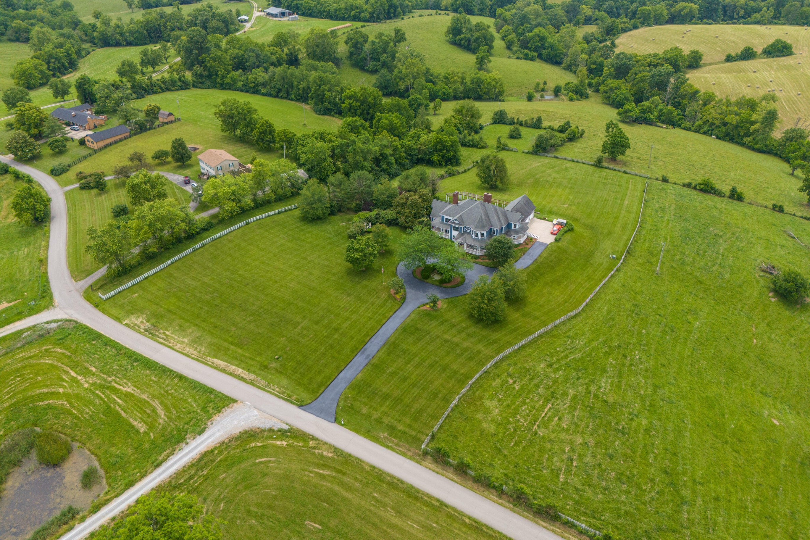 Winchester, Kentucky 40391, United States, 5 Bedrooms Bedrooms, ,6 BathroomsBathrooms,Residential,Active,151838