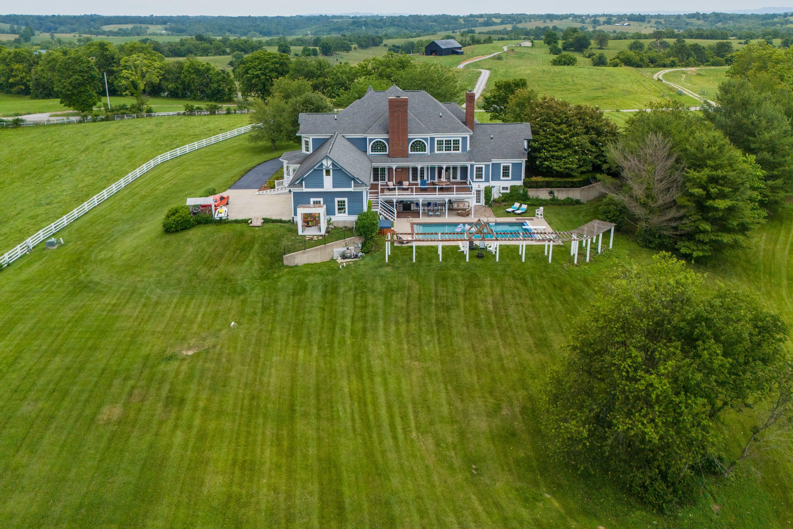 Winchester, Kentucky 40391, United States, 5 Bedrooms Bedrooms, ,6 BathroomsBathrooms,Residential,Active,151838