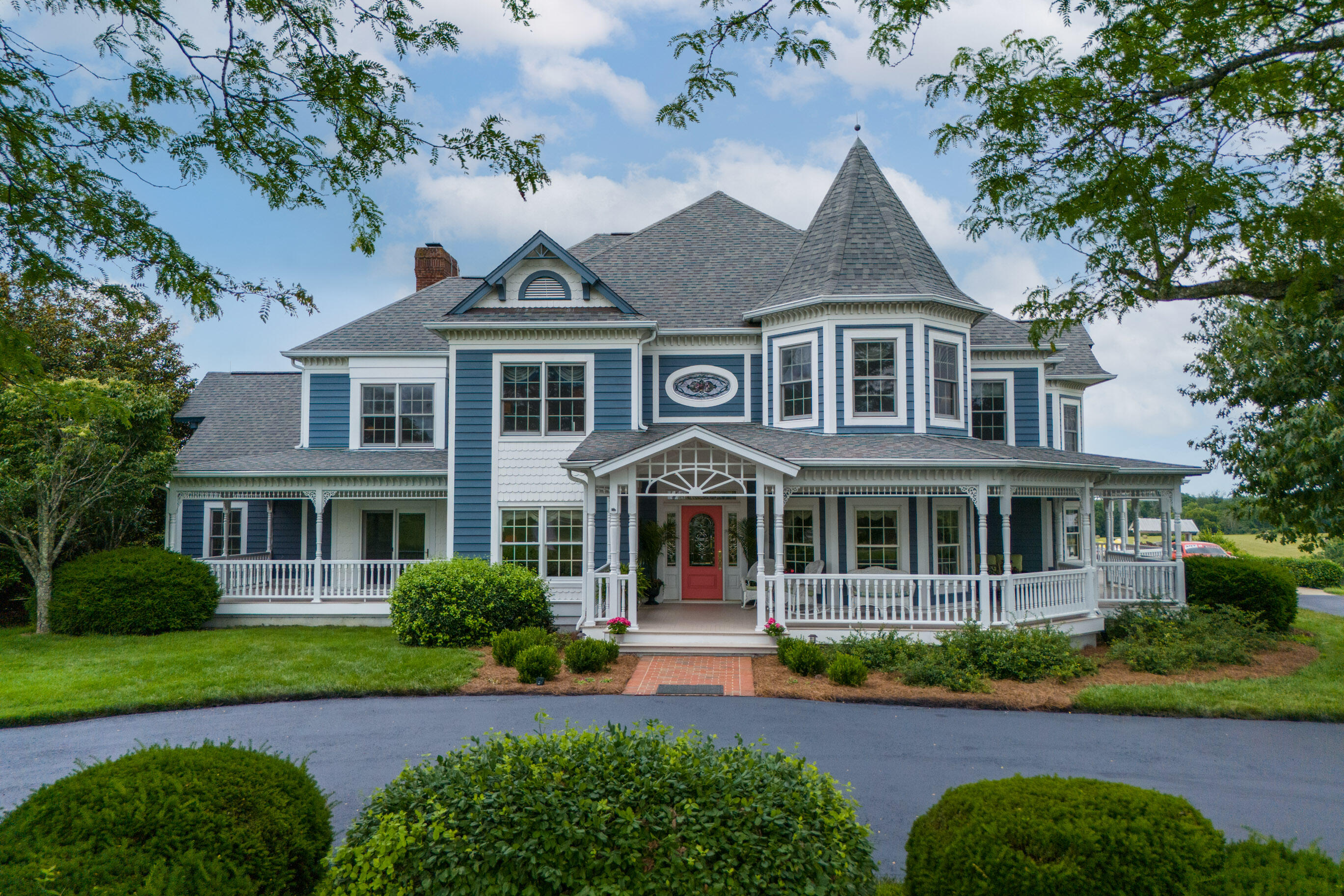 Winchester, Kentucky 40391, United States, 5 Bedrooms Bedrooms, ,6 BathroomsBathrooms,Residential,Active,151838