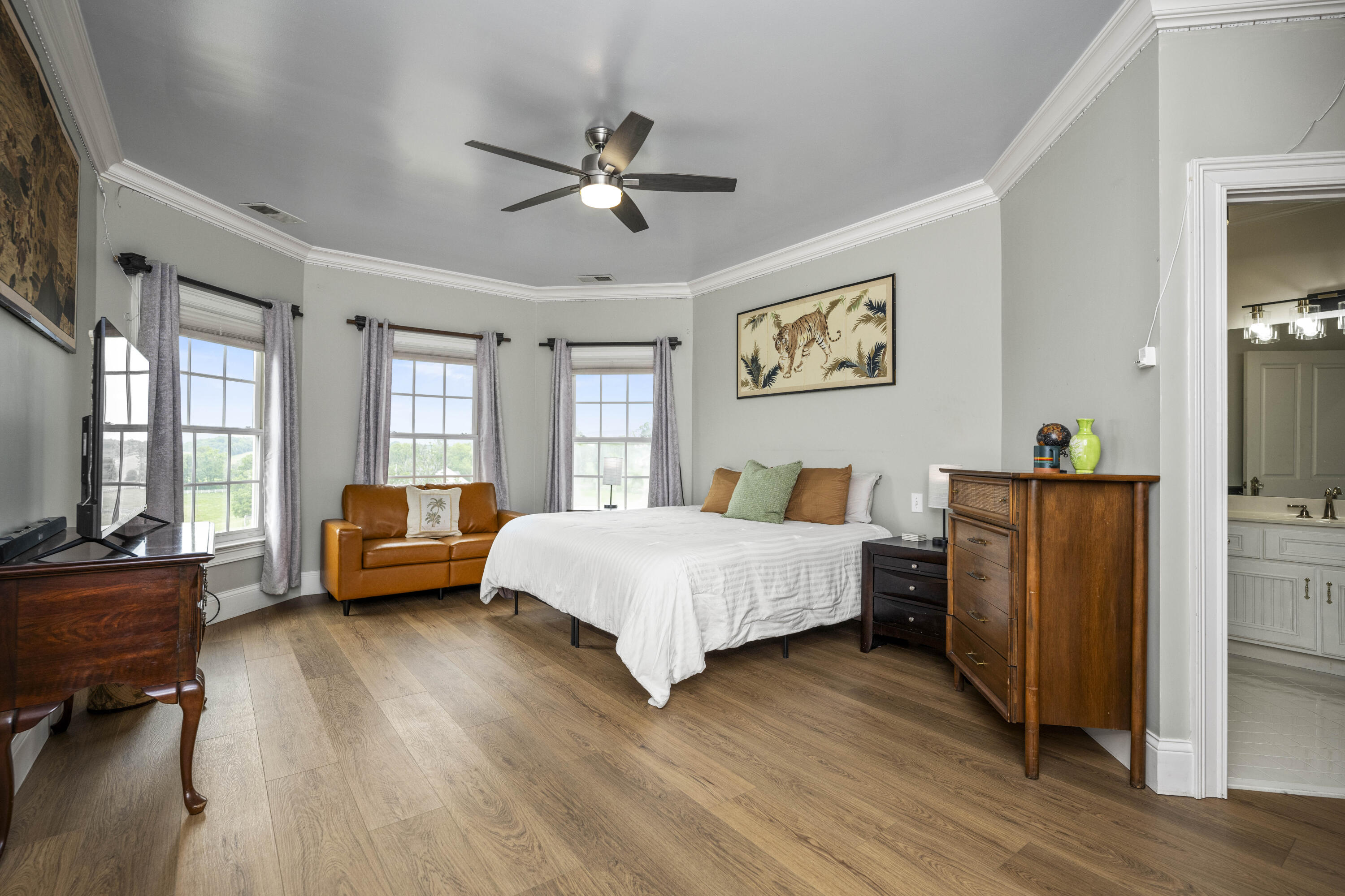 Winchester, Kentucky 40391, United States, 5 Bedrooms Bedrooms, ,6 BathroomsBathrooms,Residential,Active,151838