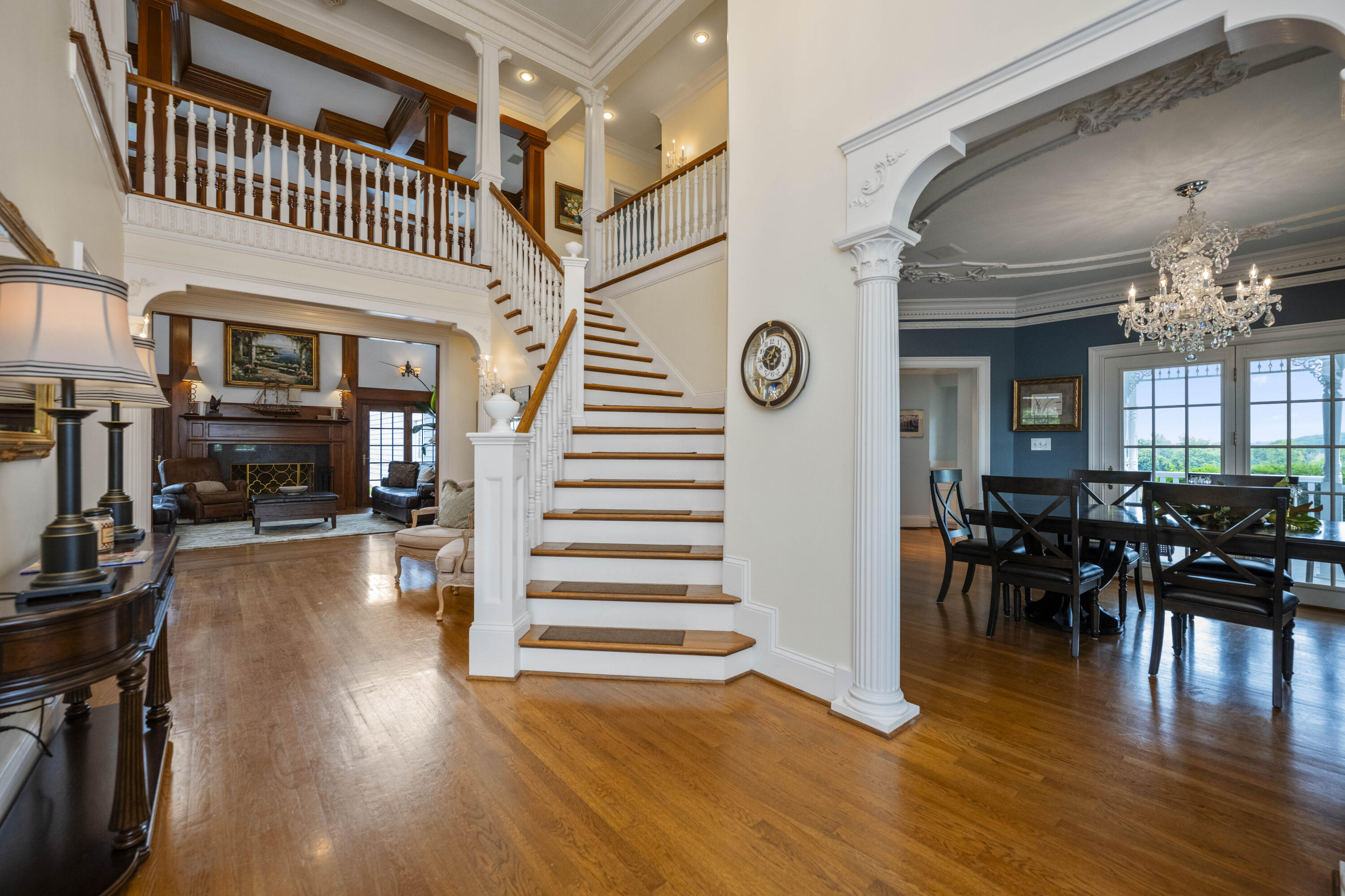 Winchester, Kentucky 40391, United States, 5 Bedrooms Bedrooms, ,6 BathroomsBathrooms,Residential,Active,151838