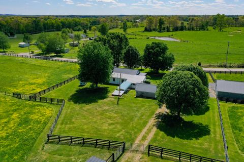 Property photo of 7409 Highway 490, East Bernstadt, KY 40729