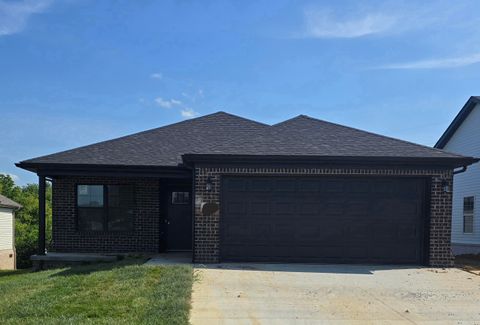 Photo of 425 Yosemite Lane, Richmond, KY 40475 (MLS # 25018424)