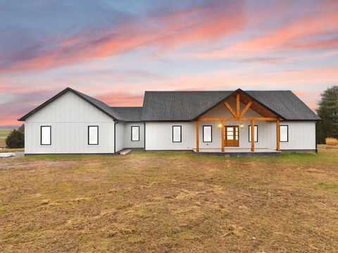 Property photo of 1577 Hunter Drive, Lancaster, KY 40444