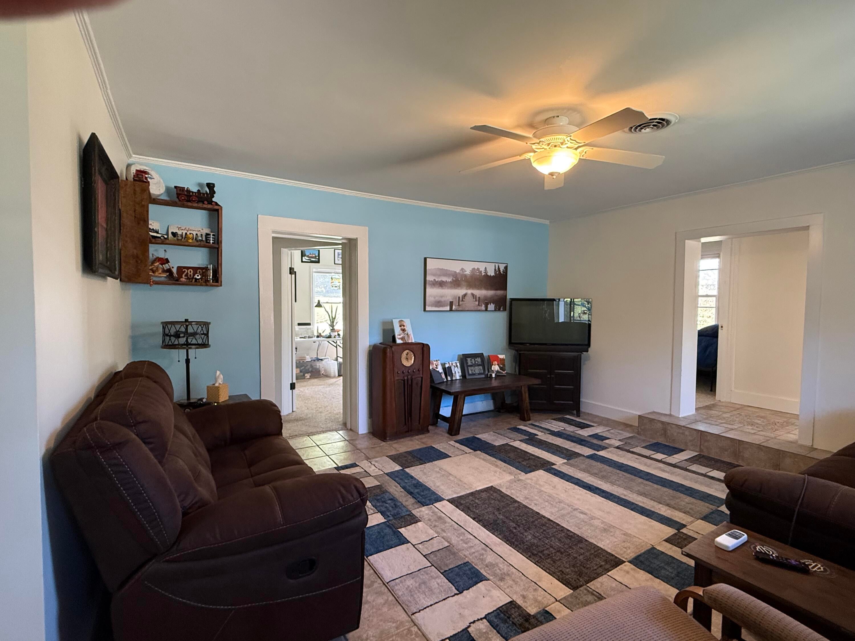 505 College Avenue - Photo 3