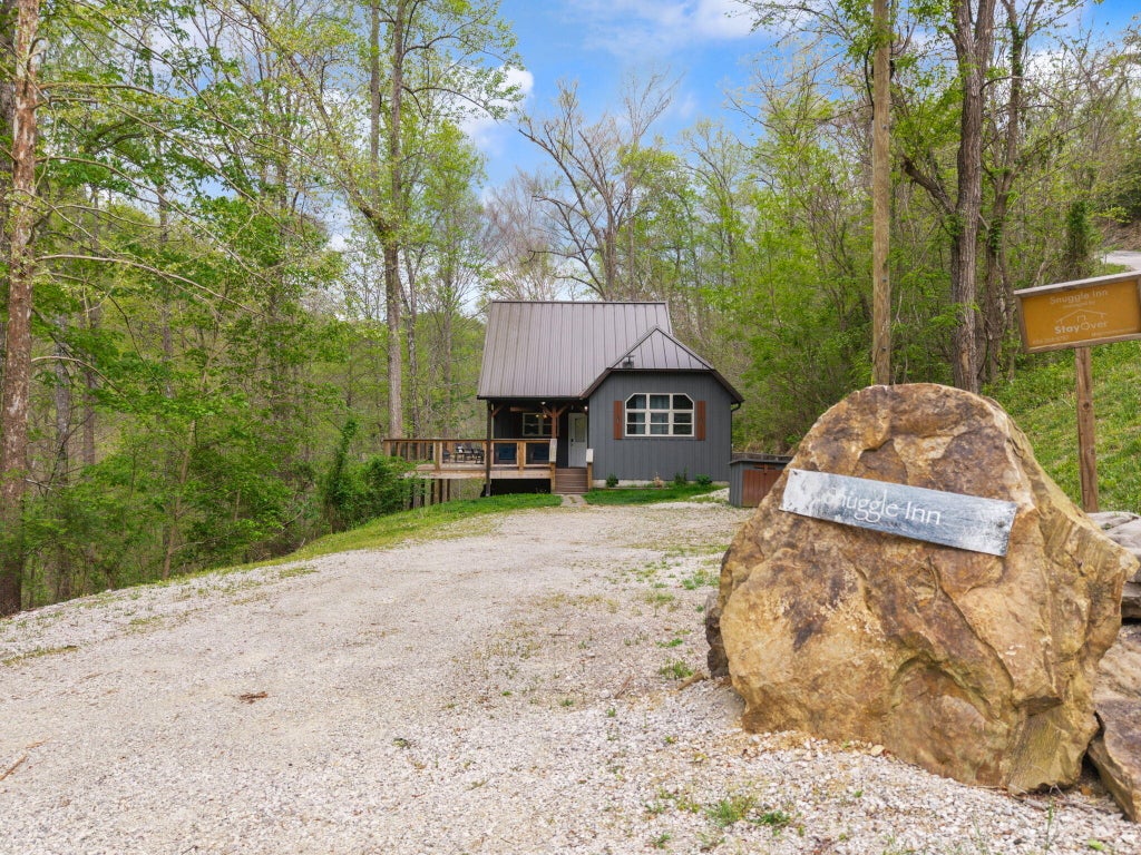 Photo of 175 Bootleg Ridge, Stanton, KY 40380 (MLS # 26025635)