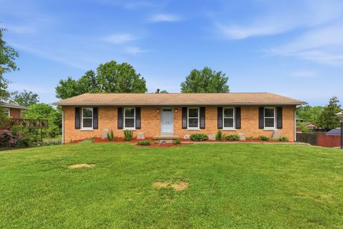 Property photo of 168 Peachtree Drive, Versailles, KY 40383