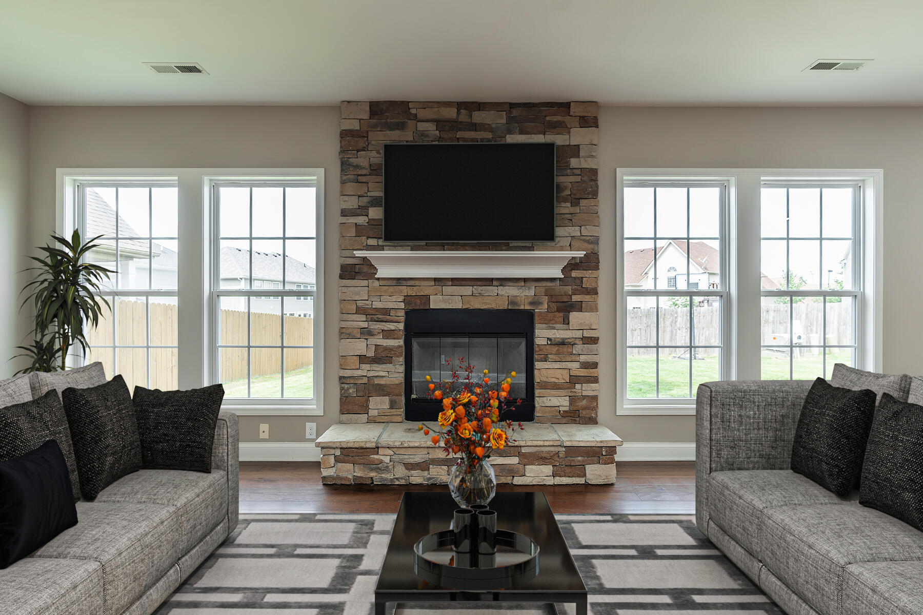 Lexington, Kentucky 40509, United States, 4 Bedrooms Bedrooms, ,3 BathroomsBathrooms,Residential,Pending,48408