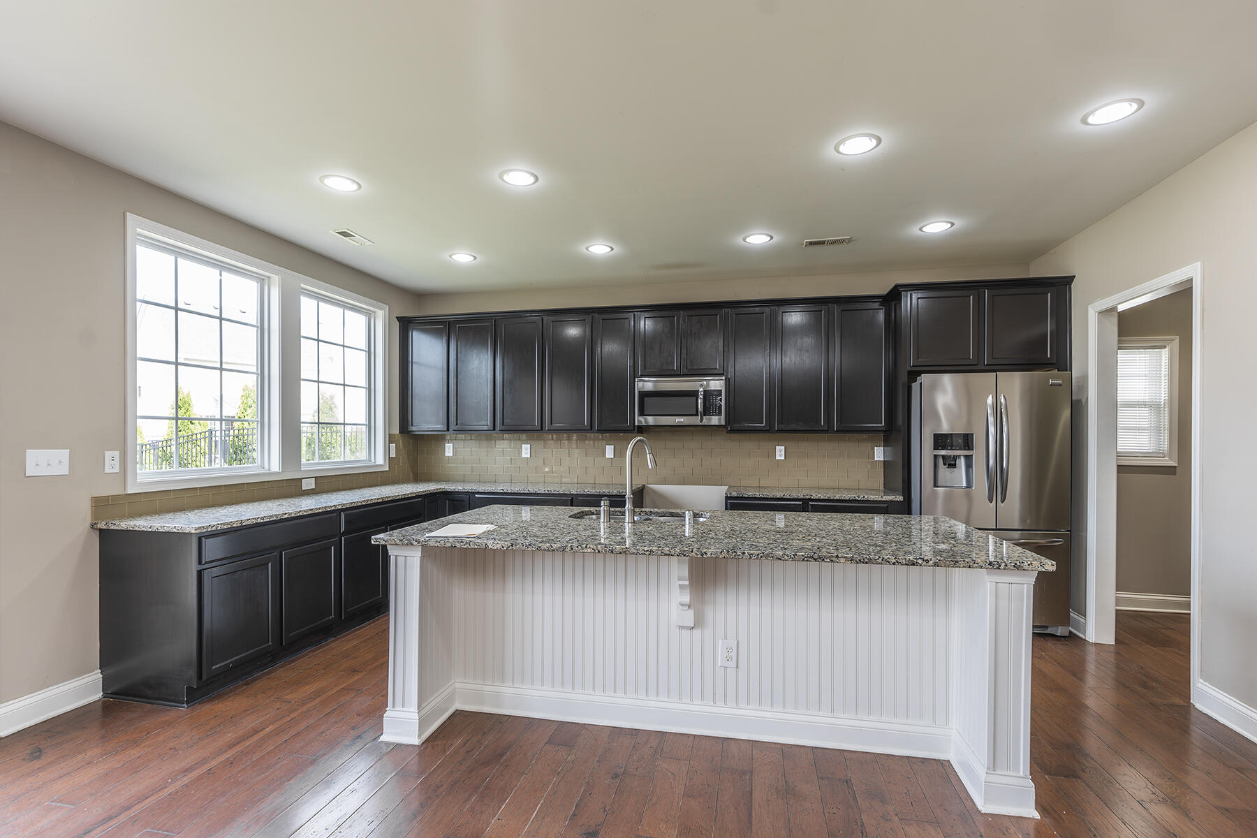 Lexington, Kentucky 40509, United States, 4 Bedrooms Bedrooms, ,3 BathroomsBathrooms,Residential,Pending,48408