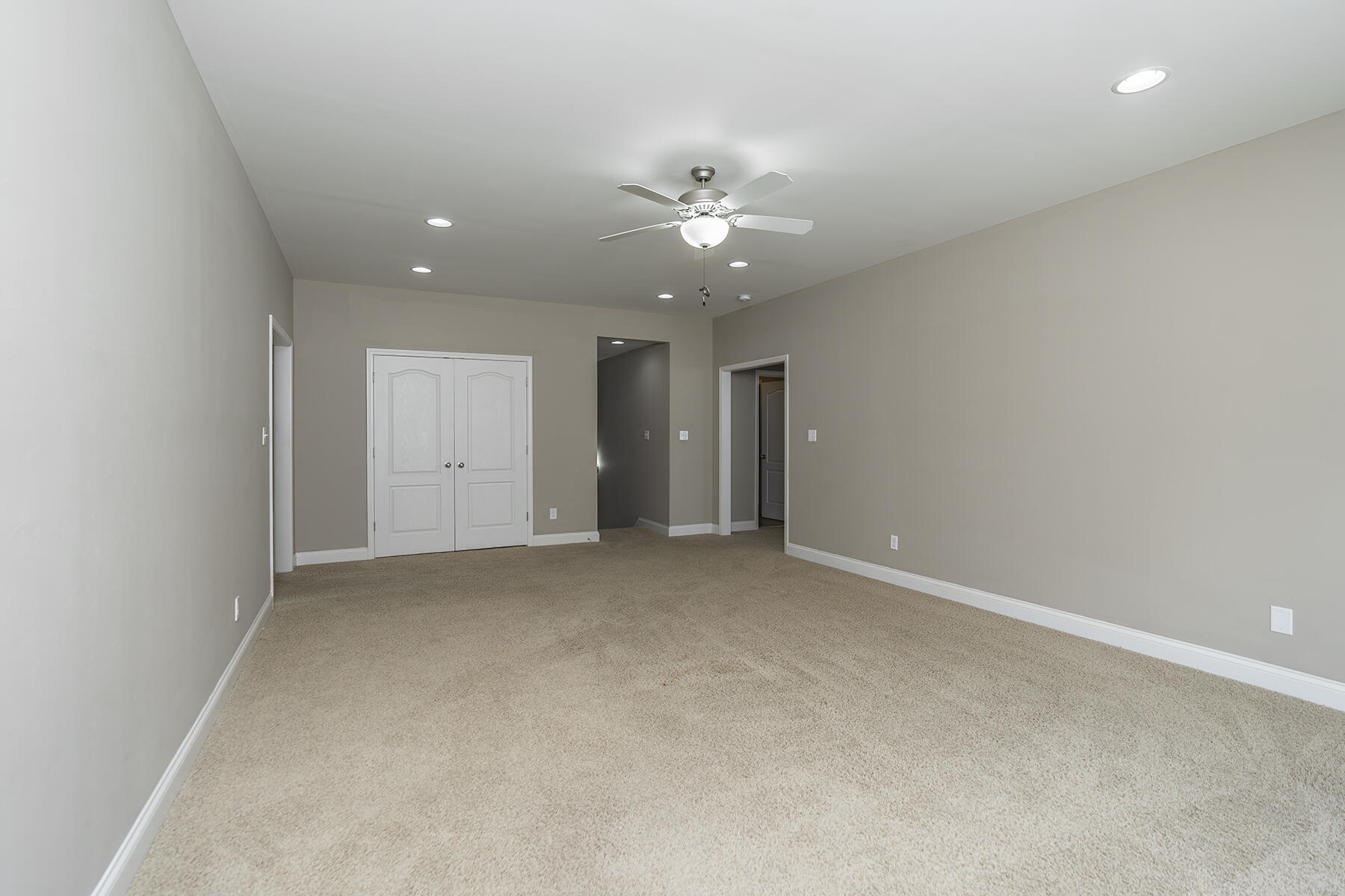 Lexington, Kentucky 40509, United States, 4 Bedrooms Bedrooms, ,3 BathroomsBathrooms,Residential,Pending,48408