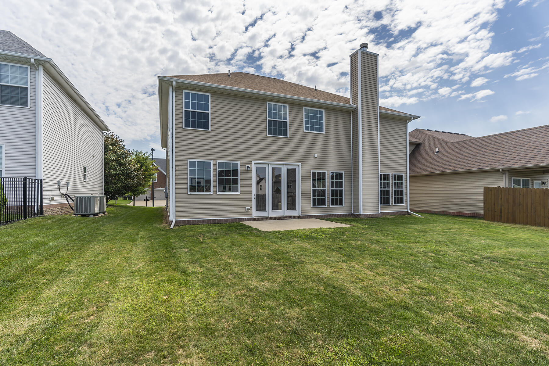 Lexington, Kentucky 40509, United States, 4 Bedrooms Bedrooms, ,3 BathroomsBathrooms,Residential,Pending,48408