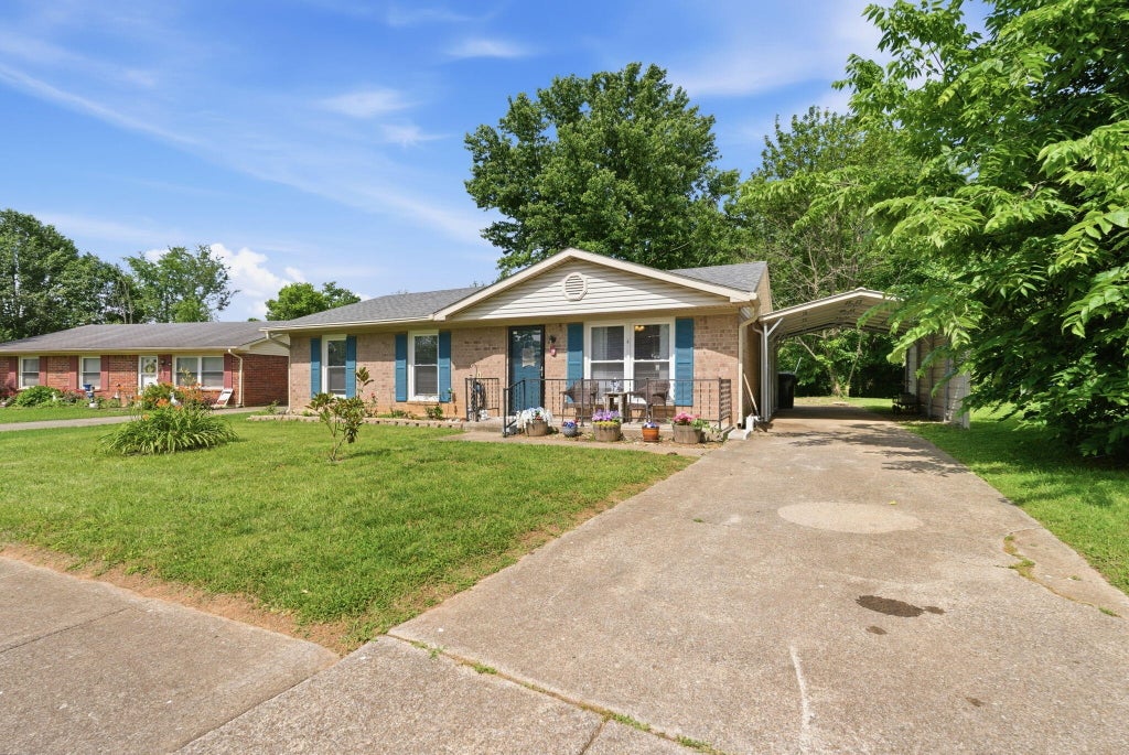 Photo of 106 Brandywine Drive, Georgetown, KY 40324 (MLS # 26012870)
