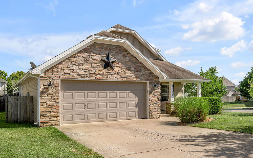 Lexington, Kentucky 40511, United States, 4 Bedrooms Bedrooms, ,3 BathroomsBathrooms,Residential,Active,232309