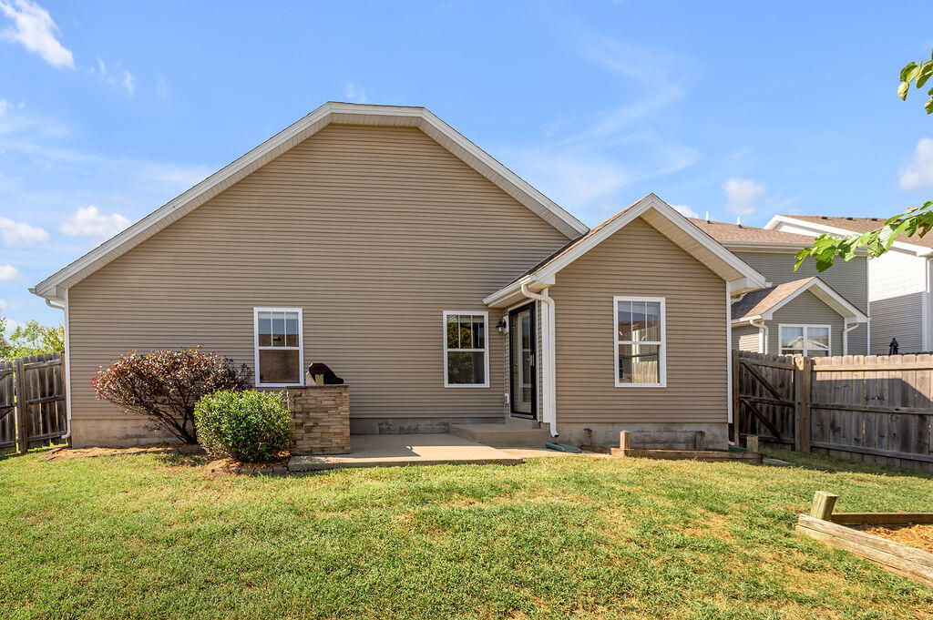 Lexington, Kentucky 40511, United States, 4 Bedrooms Bedrooms, ,3 BathroomsBathrooms,Residential,Active,232309