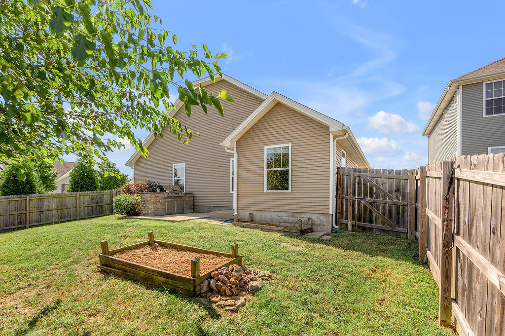 Lexington, Kentucky 40511, United States, 4 Bedrooms Bedrooms, ,3 BathroomsBathrooms,Residential,Active,232309