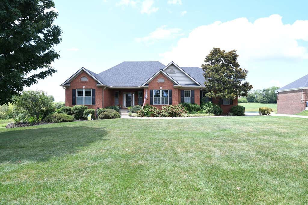 Photo of 122 Squires Pointe Road, Paris, KY 40361 (MLS # 26020806)
