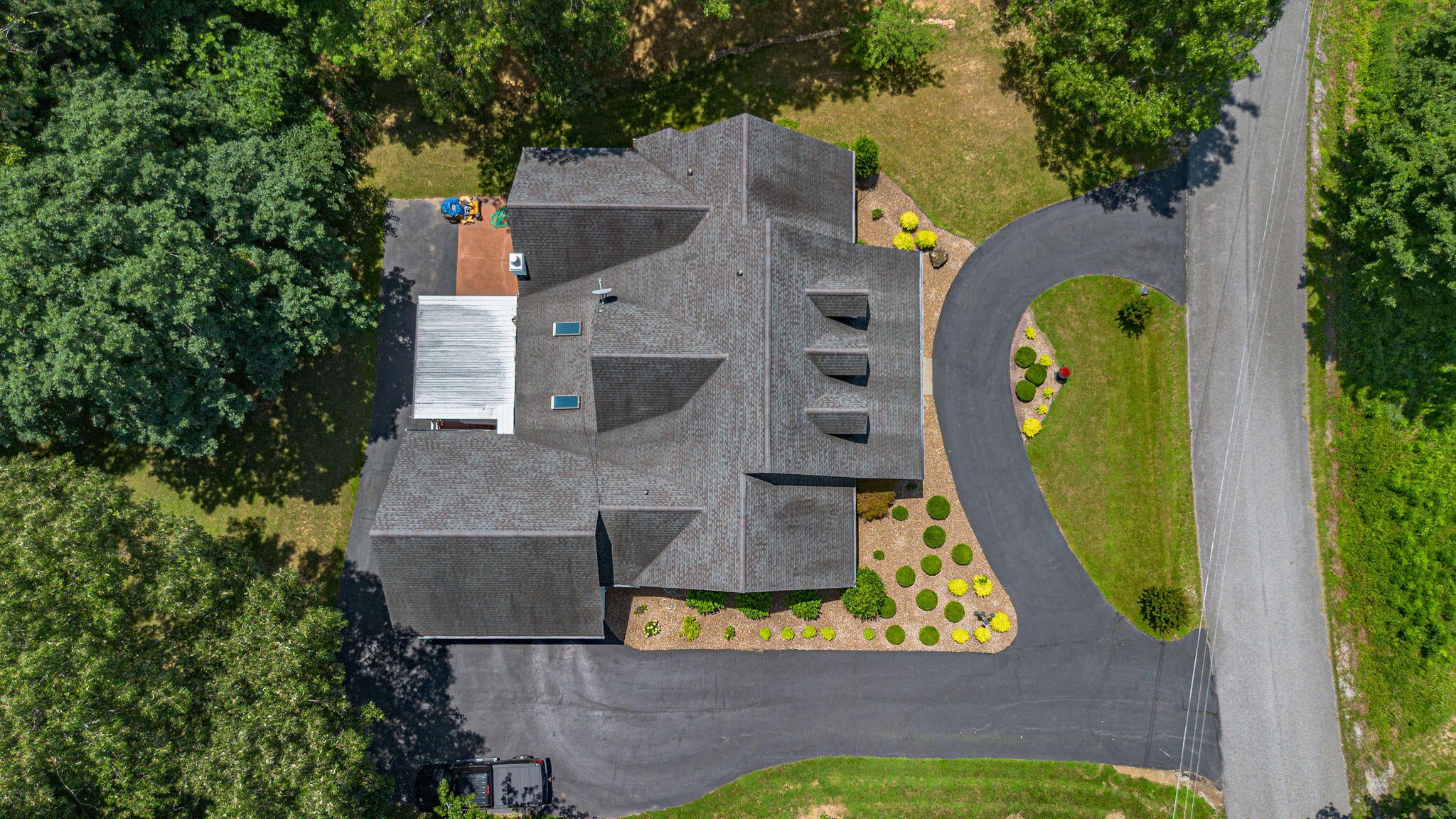 631 Chickasaw Bluff Road