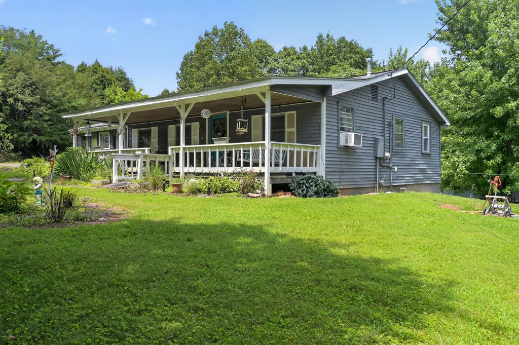 Photo of 12736 Peonia Road, Clarkson, KY 42726 (MLS # 26025756)