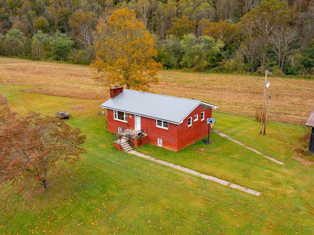 1633 Highland Road