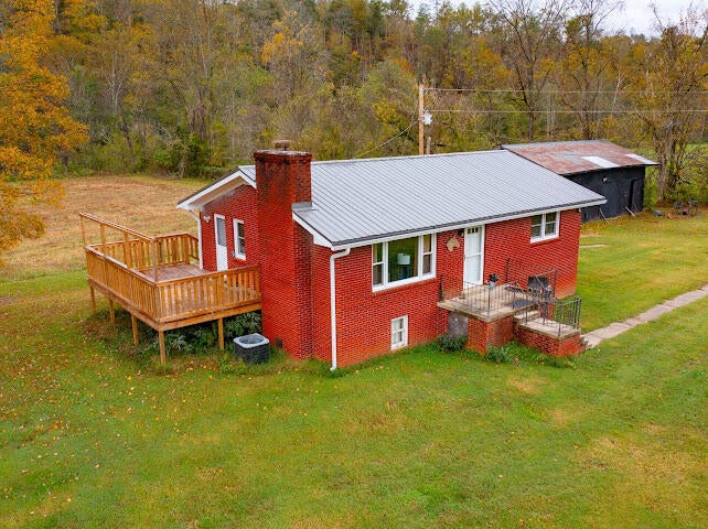 1633 Highland Road