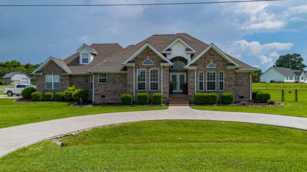 173 ELWOOD GORDON DR, BENTON, KY 42025 - Image fef408b5ed6be0157eb664e79a00a44f/1907453762