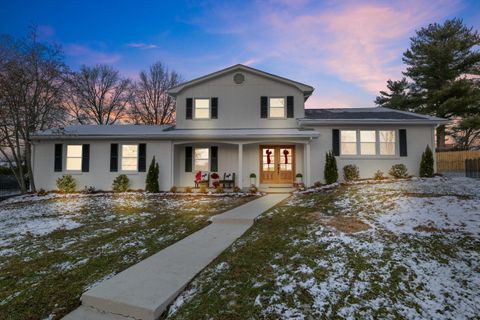 Photo of 2117 Paige Court, Lexington, KY 40502 (MLS # 25507368)