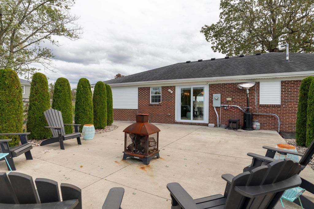 Photo of 9412 Harrodsburg Road, Wilmore, KY 40390 (MLS # 25505213)