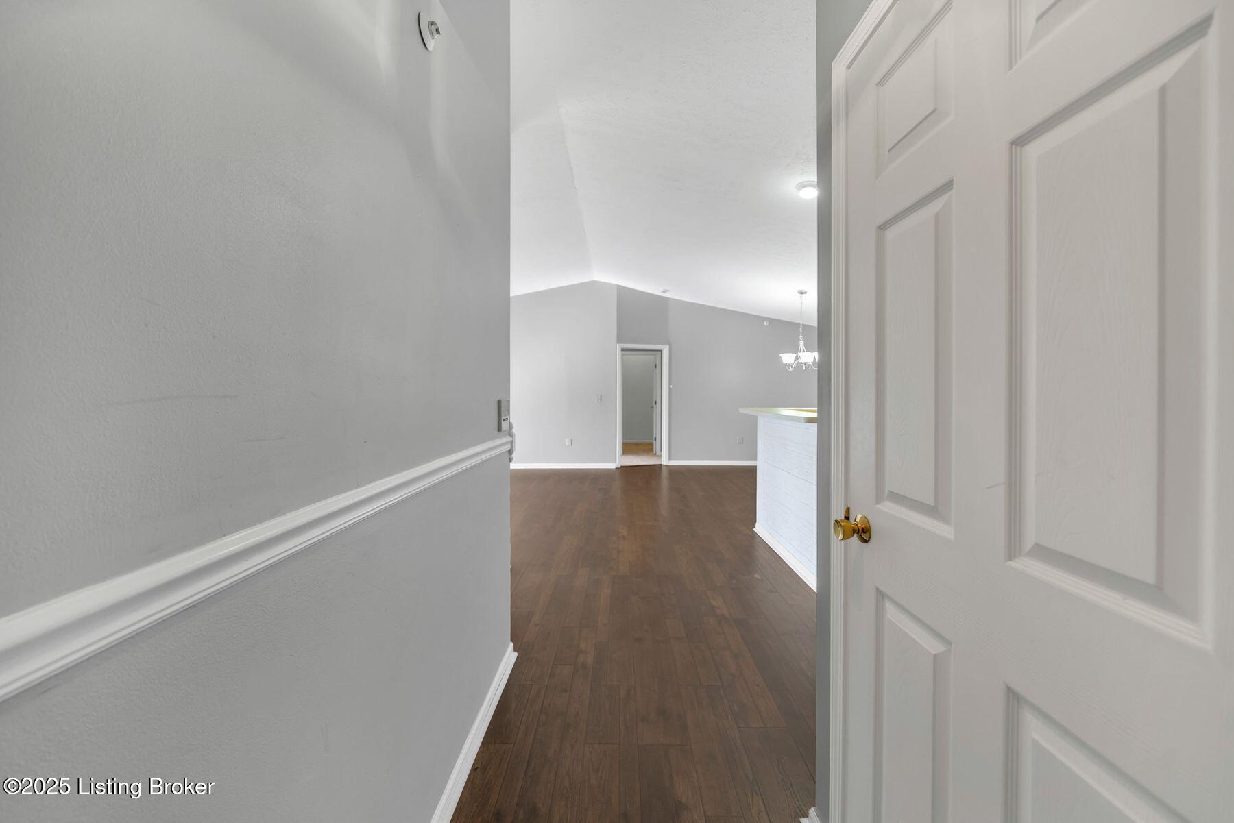 3807 Yardley Ct #312, Louisville, Kentucky image 8