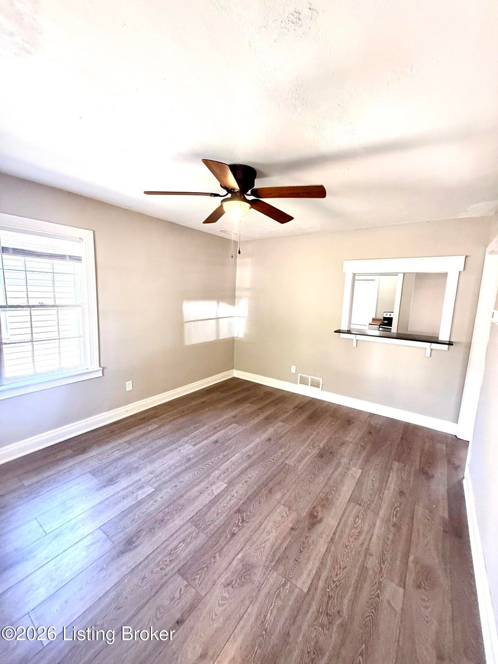Photo of 1524 Bicknell Ave, Louisville, KY 40215 (MLS # 1731278)