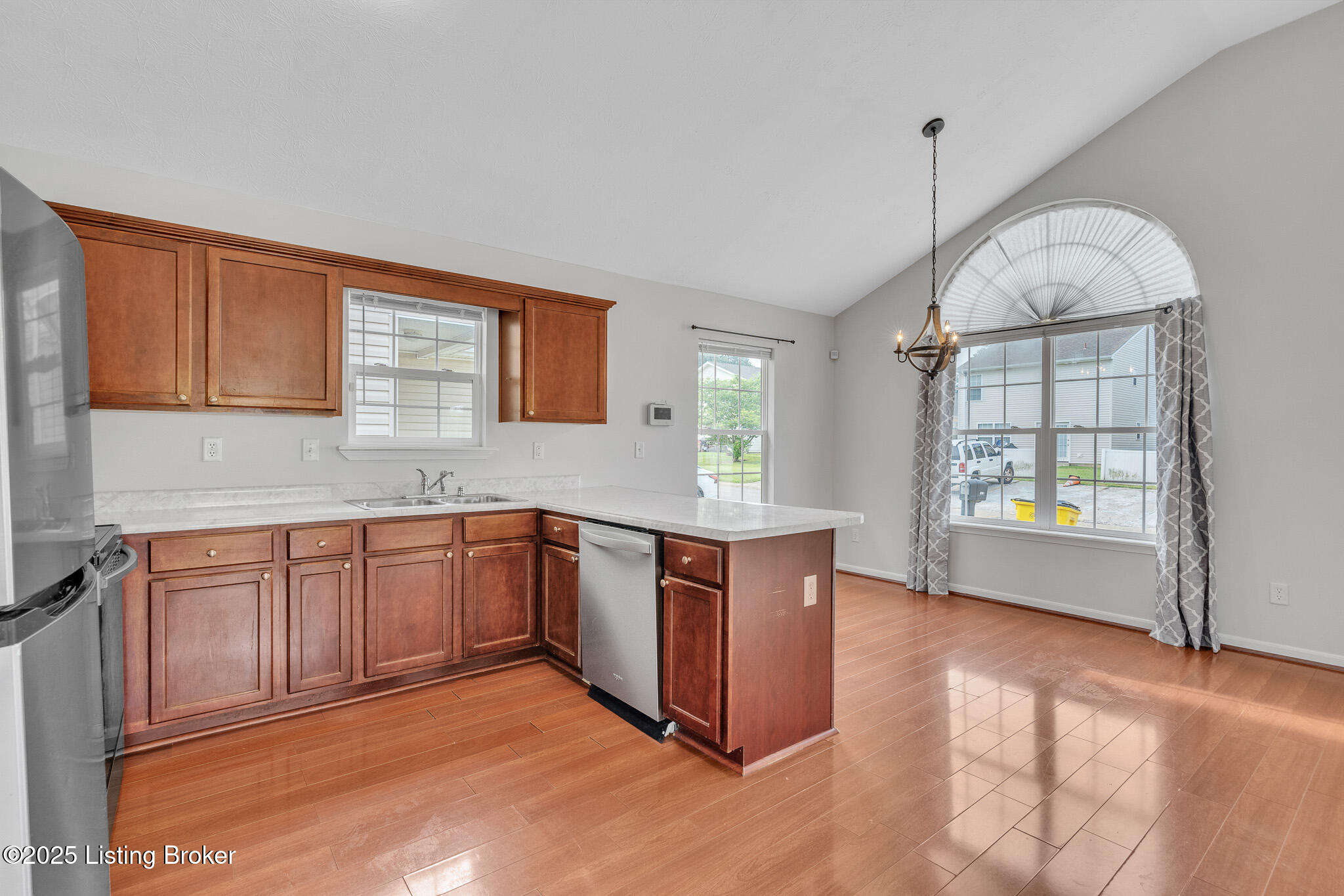 6510 Cottagemeadow Dr, Louisville, Kentucky image 7