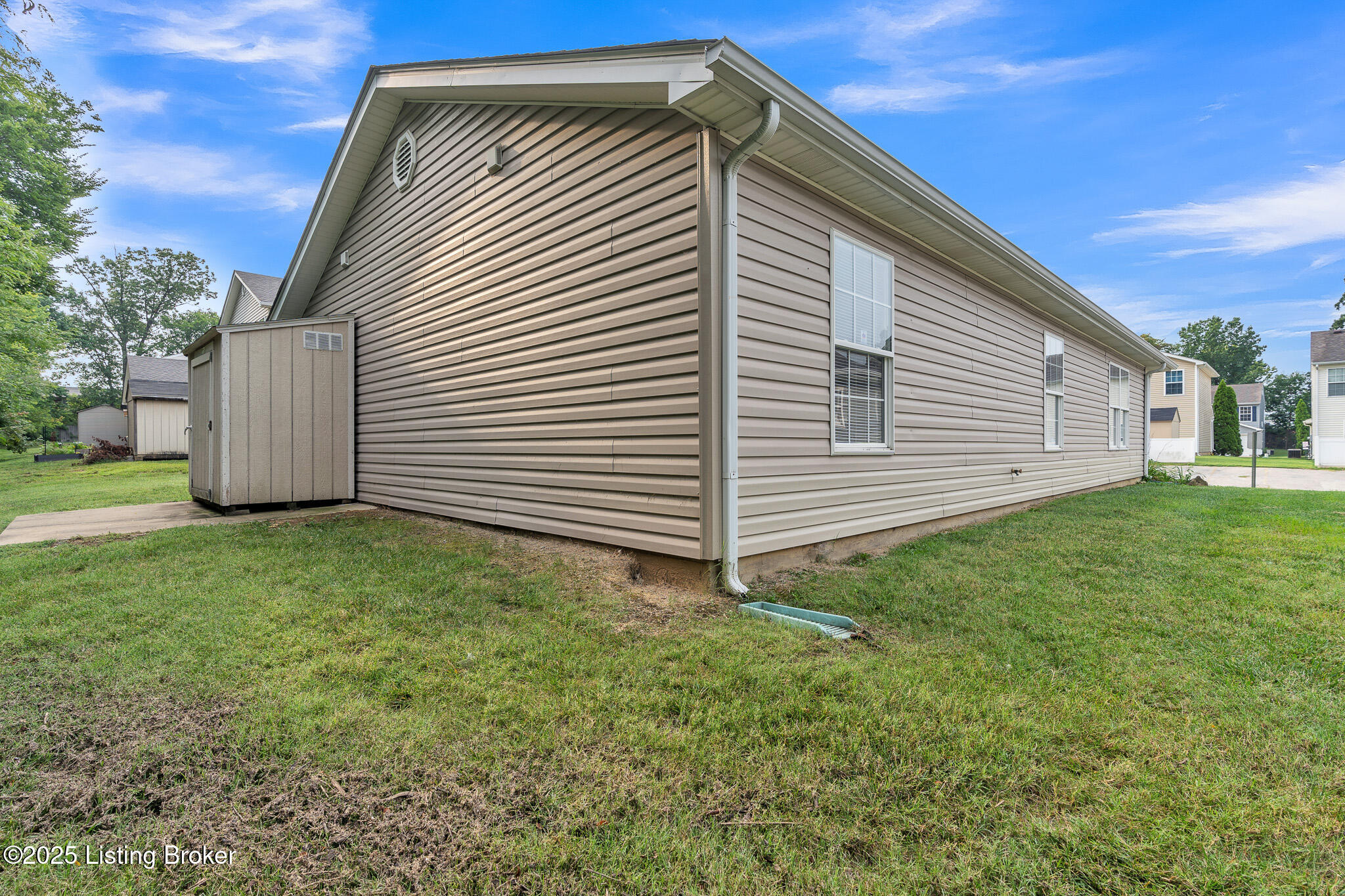 6510 Cottagemeadow Dr, Louisville, Kentucky image 25