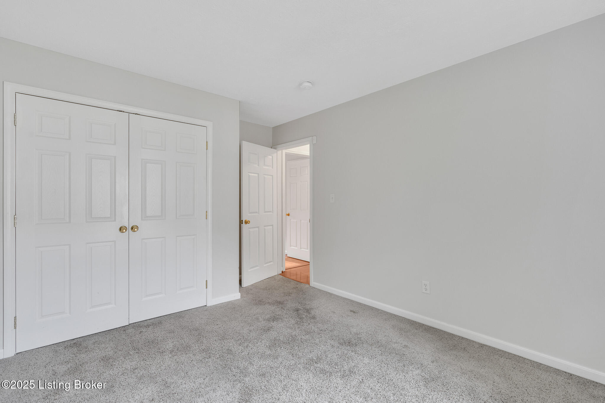 6510 Cottagemeadow Dr, Louisville, Kentucky image 19