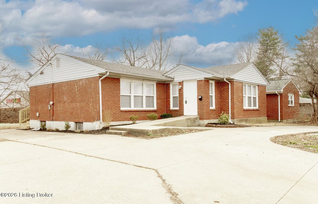 Photo of 3700 Taylorsville Rd, Louisville, KY 40220 (MLS # 1710074)