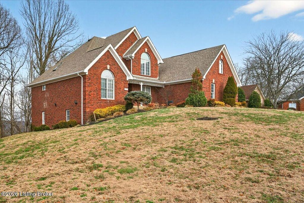 Photo of 7911 Princess Wood Ct, Louisville, KY 40214 (MLS # 1706205)