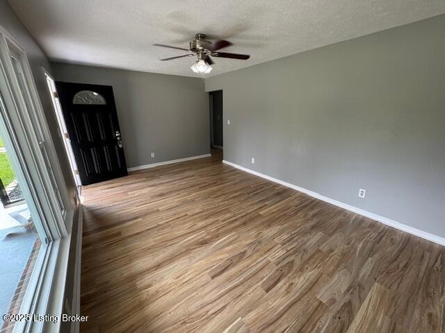 5605 Alicante Ln, Louisville, Kentucky image 3