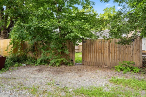 Tiny photo for 2119 Bradley Ave, Louisville, KY 40217 (MLS # 1728816)