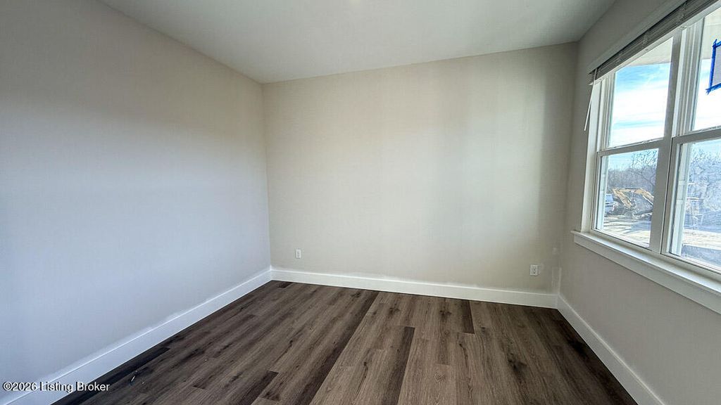 Photo of 139 Pheasant Glen Dr, Shelbyville, KY 40065 (MLS # 1707017)