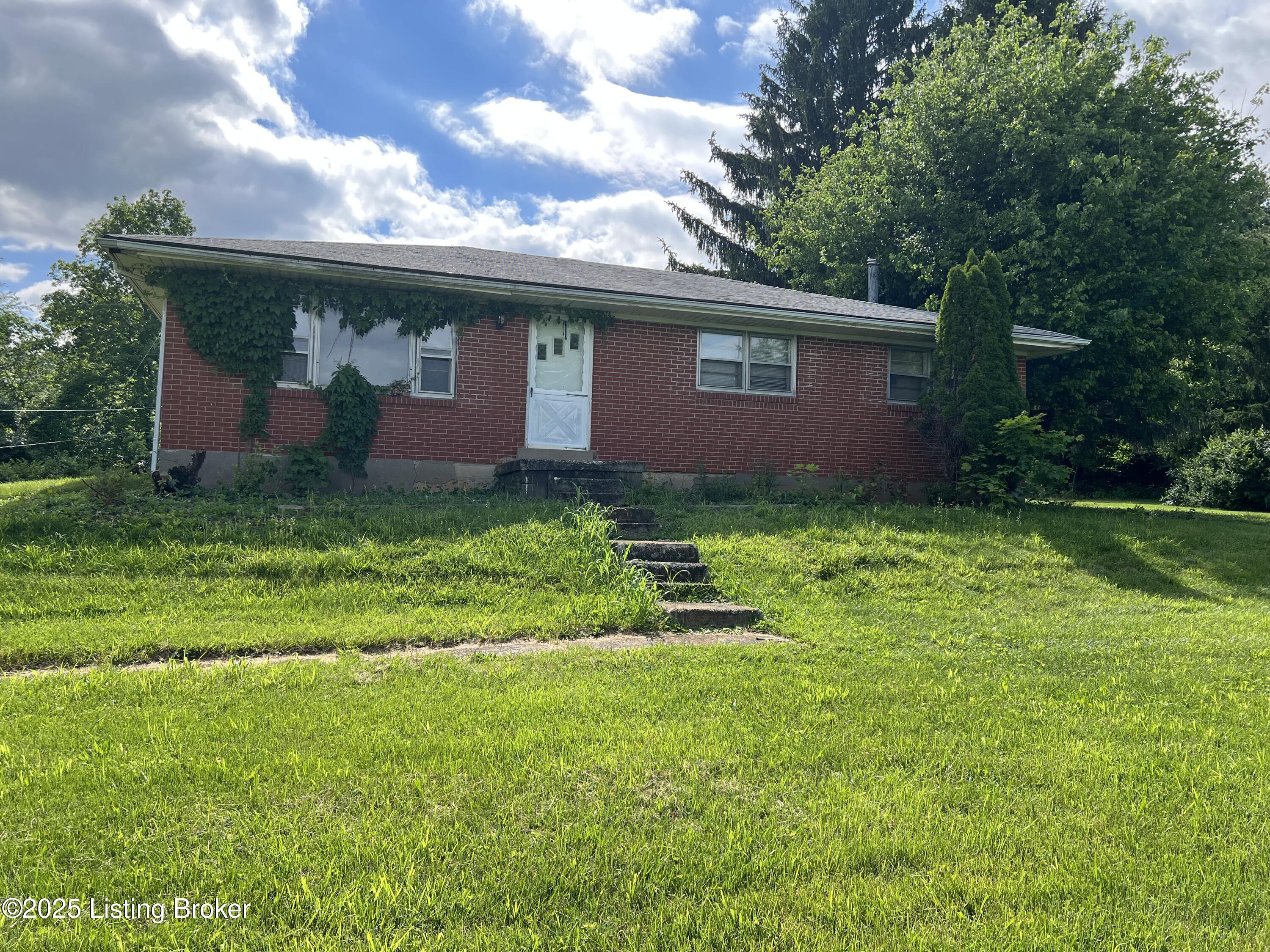 2040 Cox Ln, La Grange, Pennsylvania image 1