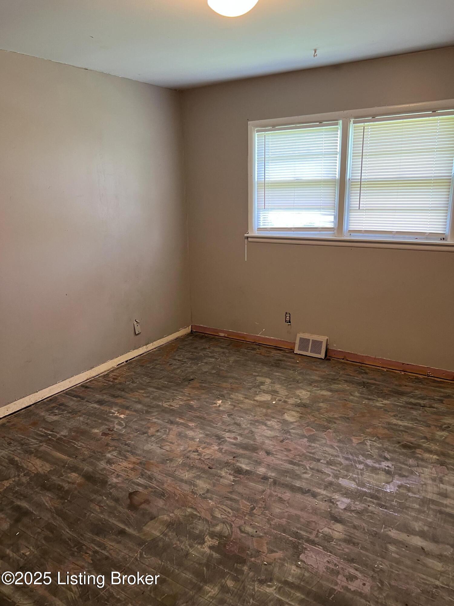 2040 Cox Ln, La Grange, Pennsylvania image 16