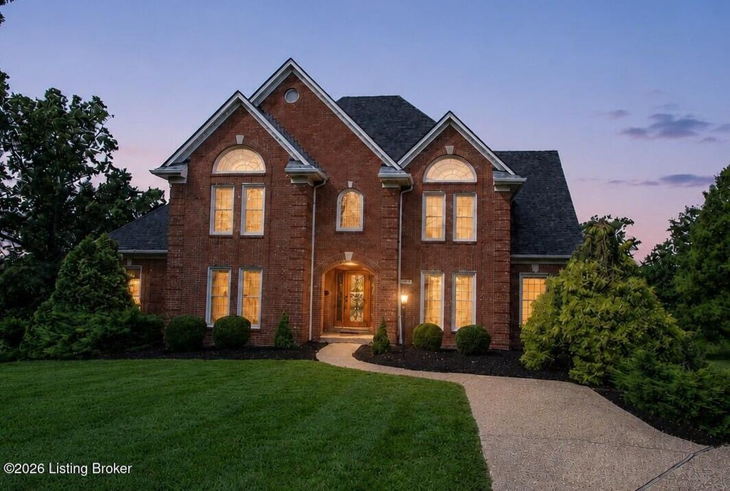 Photo of 154 Shady Oak Ct, Mt Washington, KY 40047 (MLS # 1727860)