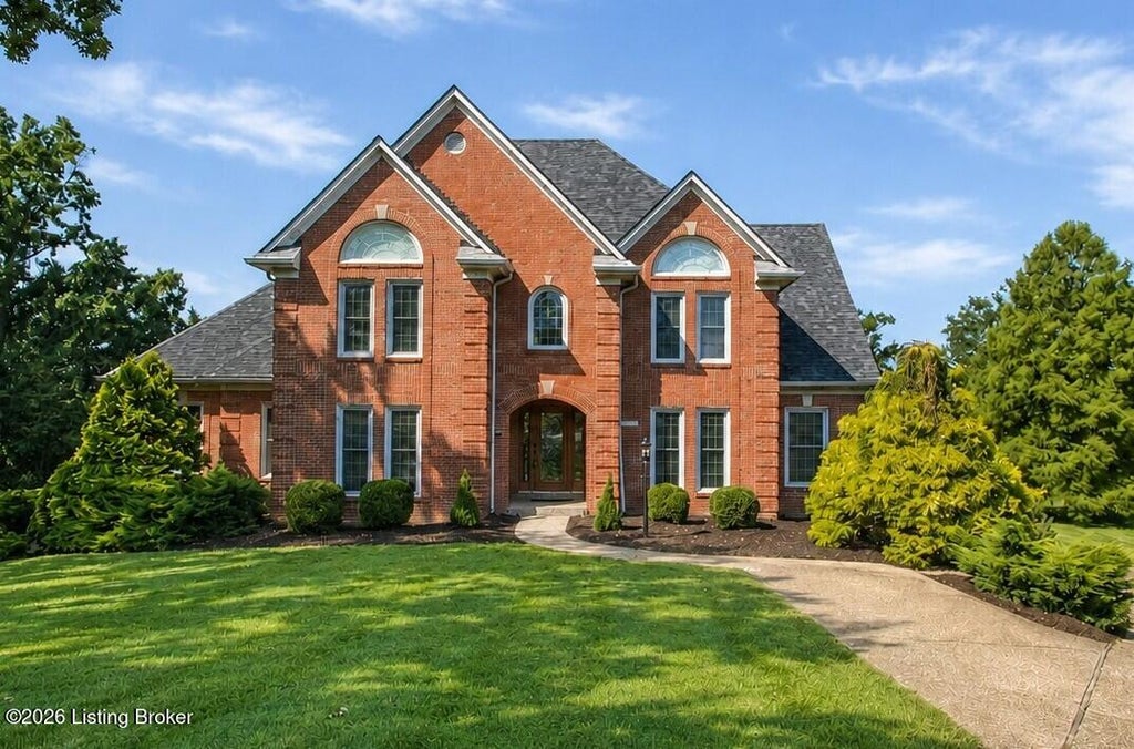 Photo of 154 Shady Oak Ct, Mt Washington, KY 40047 (MLS # 1727860)
