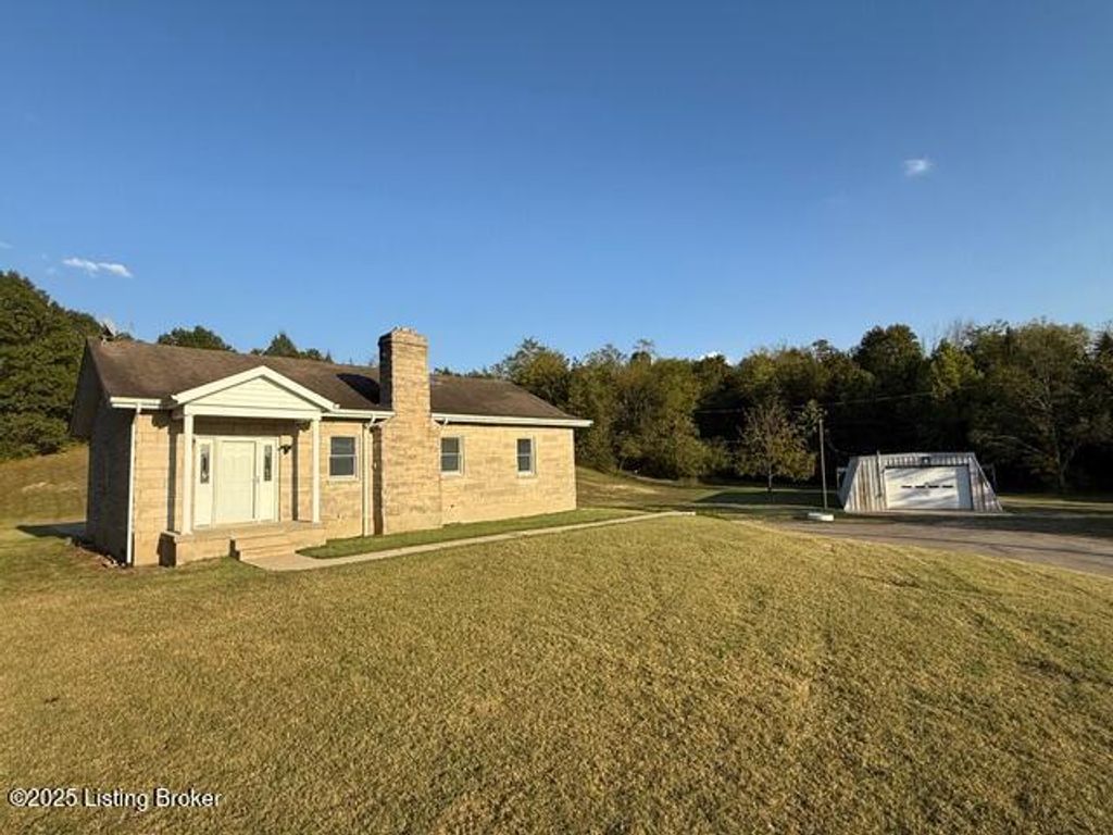 Photo of 11407 Bardstown Creek Rd, Louisville, KY 40291 (MLS # 1711898)