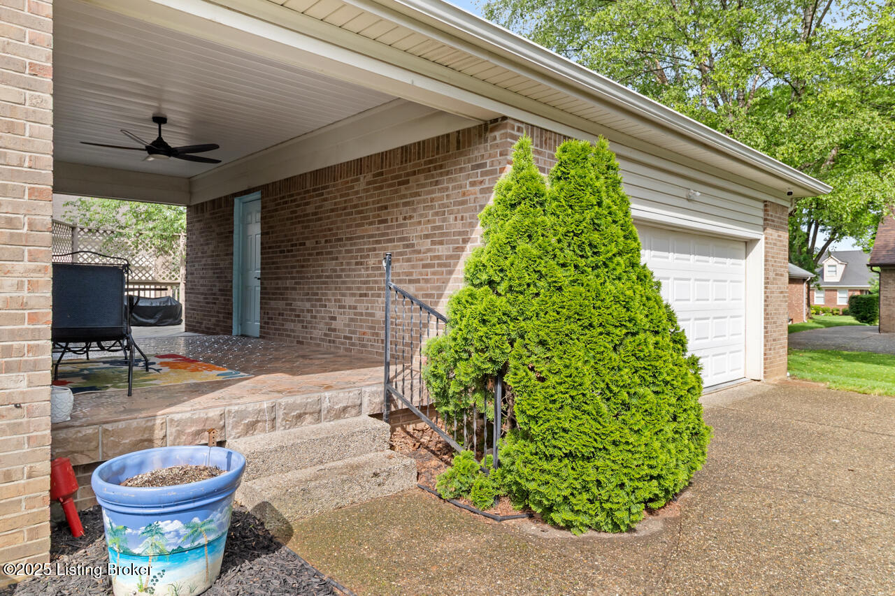 1813 Chaucer Ct, Louisville, Kentucky image 44