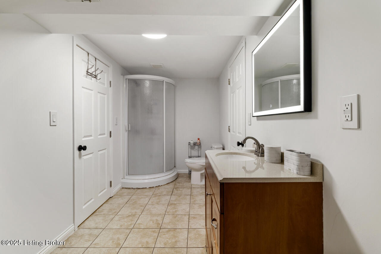 1813 Chaucer Ct, Louisville, Kentucky image 38