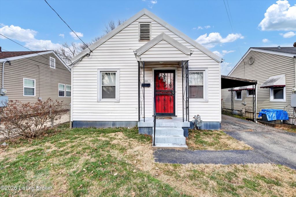 Photo of 1021 Hathaway Ave, Louisville, KY 40215 (MLS # 1707874)
