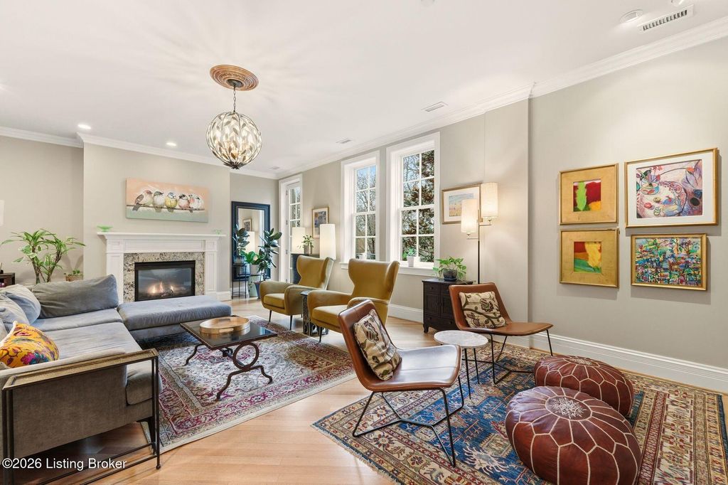 Photo of 966 Cherokee Rd #302, Louisville, KY 40204 (MLS # 1707062)