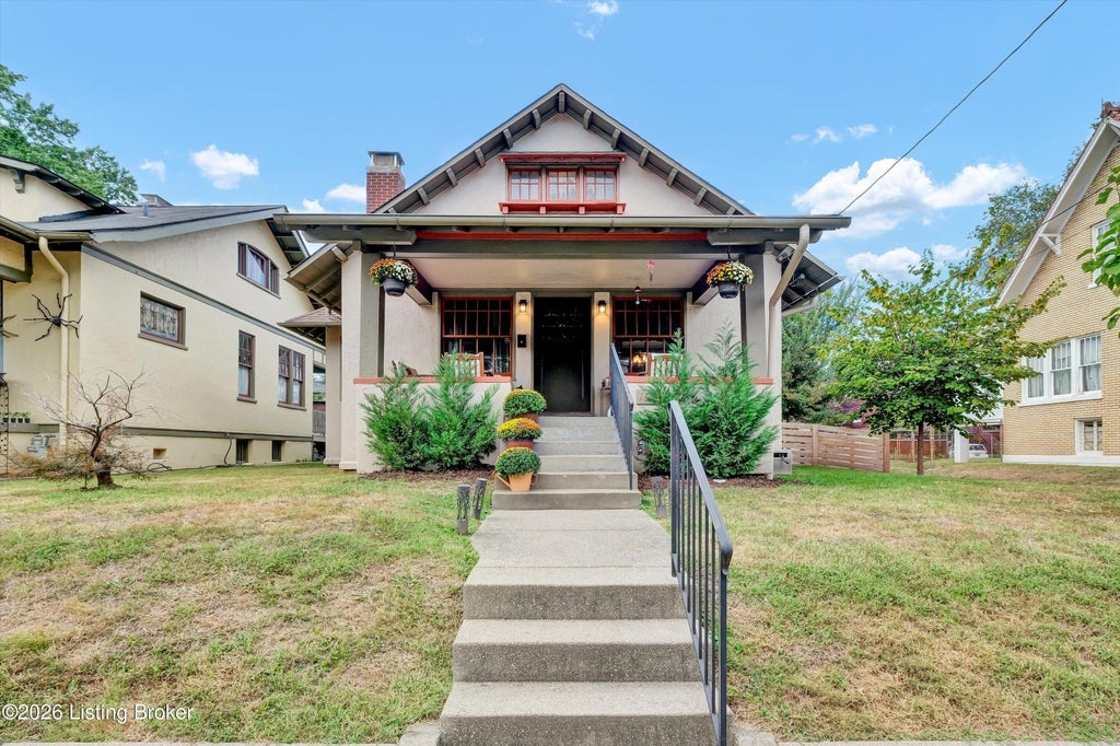 Photo of 1368 S Brook St, Louisville, KY 40208 (MLS # 1731793)