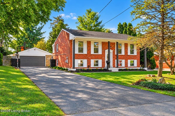 8000 BROADFERN DR, LOUISVILLE, KY 40291 - Image 00ecfa93ad9e54b77eca44eae79b8b94/2428688659