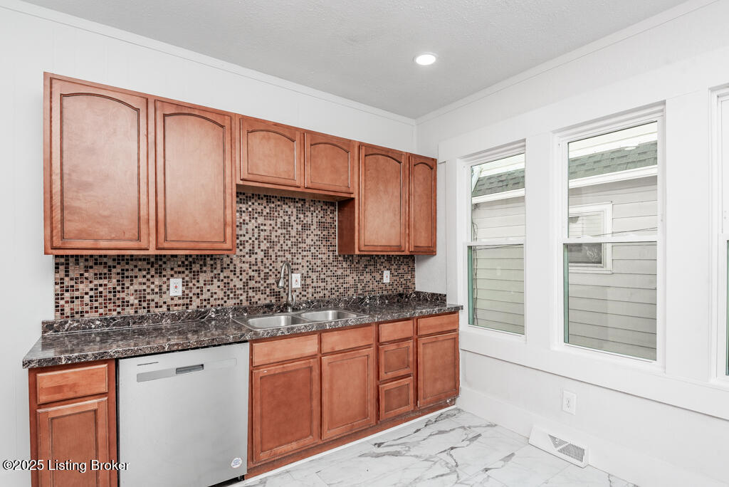 4309 S 3rd St, Louisville, Kentucky image 7