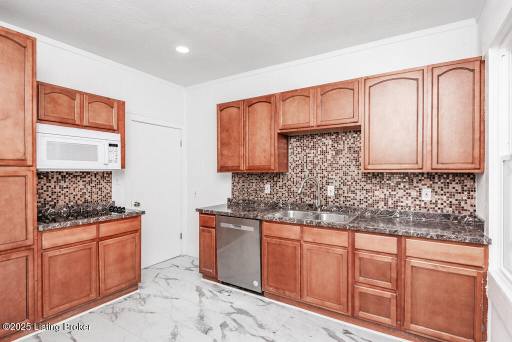4309 S 3rd St, Louisville, Kentucky image 6